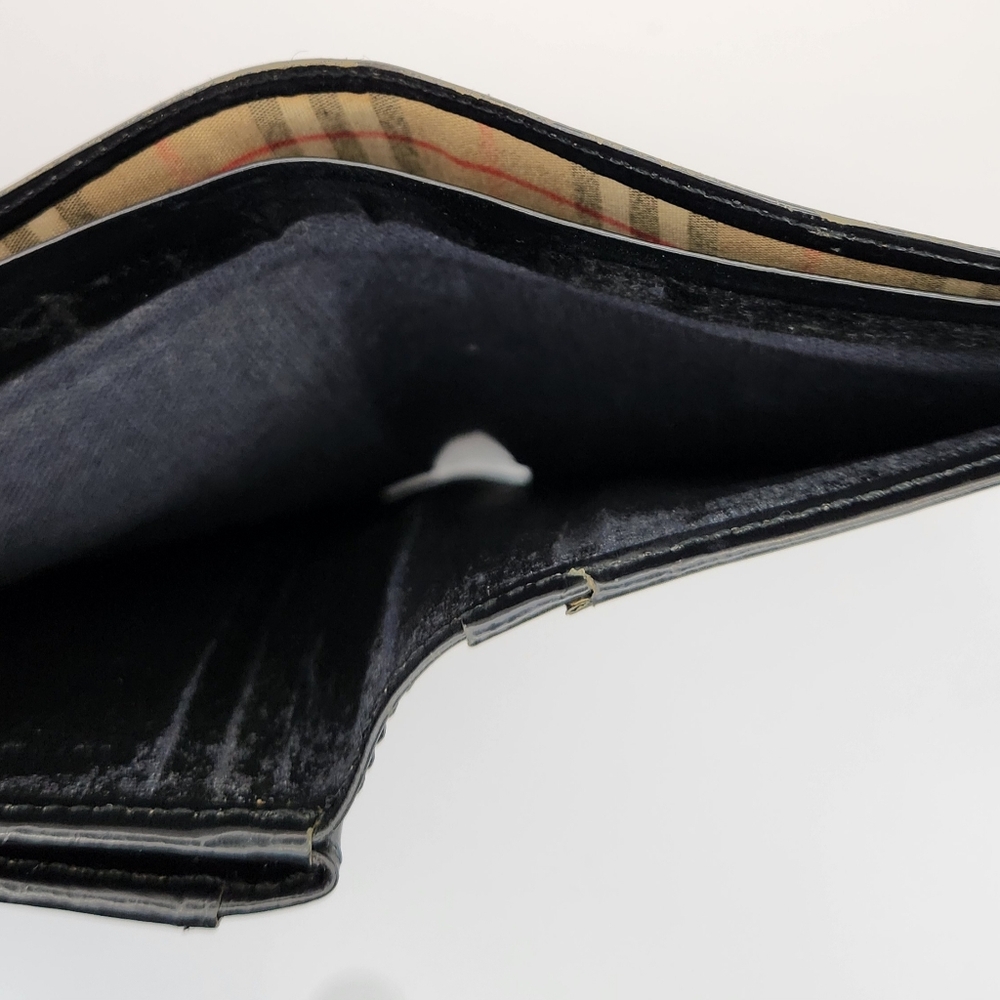 Burberry Black Leather Wallet - Picture 6 of 7